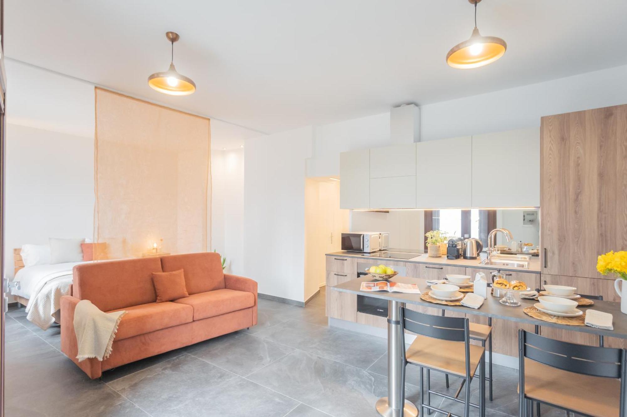 Cozy Nest On The Lake By Rent All Como Tremezzo Eksteriør bilde